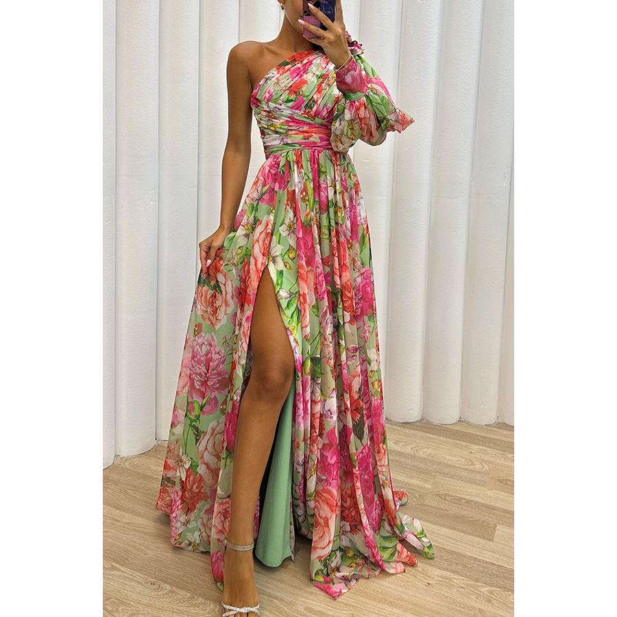 Kreszentia | Elegant Flowing Dress for Special Occasions