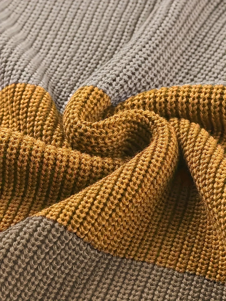 Cira - Stylish Block Crew Neck Sweater