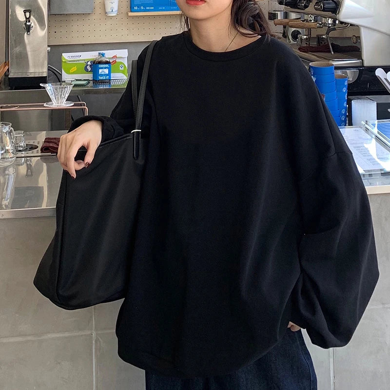 Marilyn - Oversized round neck jumper for women