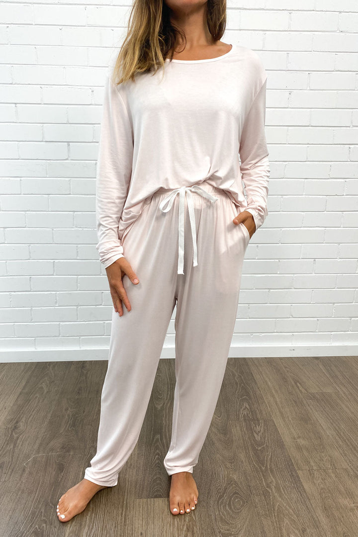Annalise - The Comfiest PJs Long Sleeved Tee & Pants Set